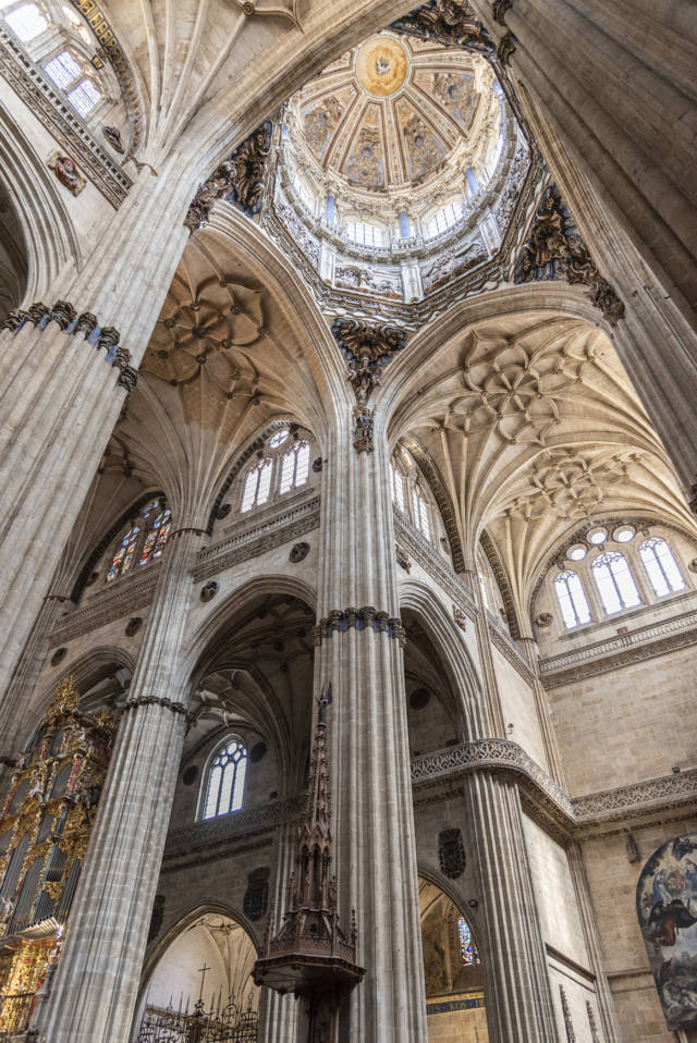 Salamanca 042 - Catedrales Nueva y Vieja - nueva.jpg
